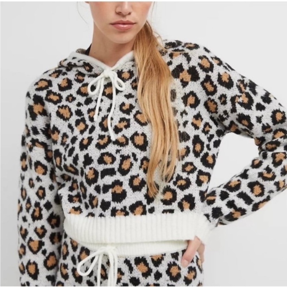 Anthropologie Saturday Sunday White Fuzzy Leopard Print Crop Hooded Sweater